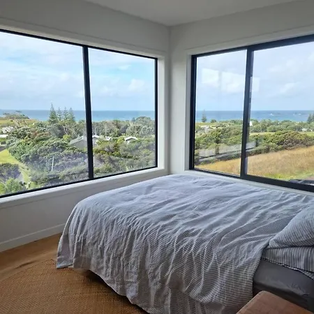 Xspot Medlands Beach House - Ocean Views - Short Stroll To The Beach Exterior photo