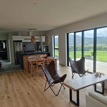 Xspot Medlands Beach House - Ocean Views - Short Stroll To The Beach Exterior photo