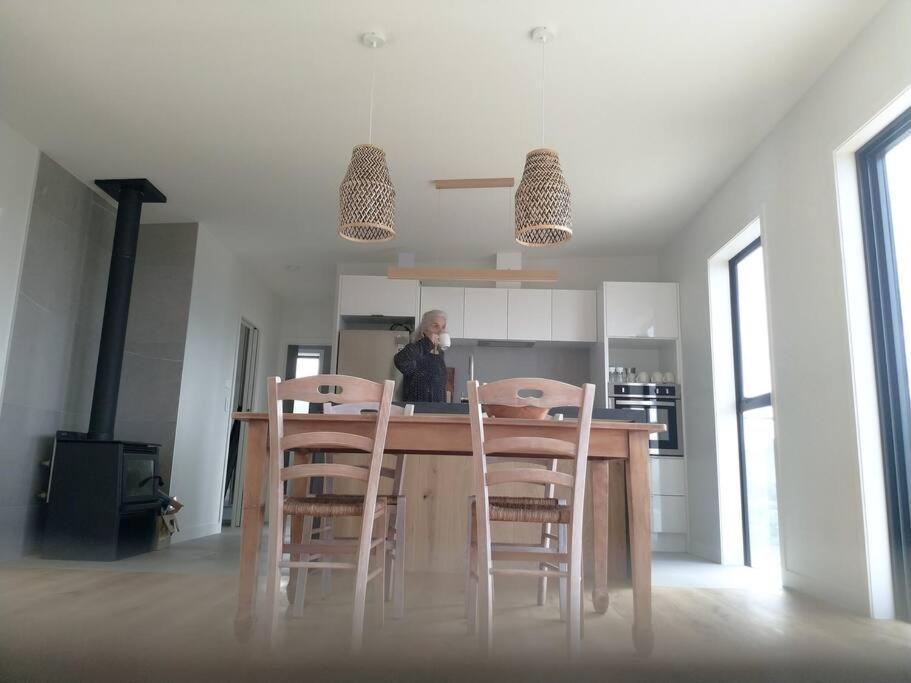 Xspot House - Ocean Views - Short Stroll To The Holiday home *