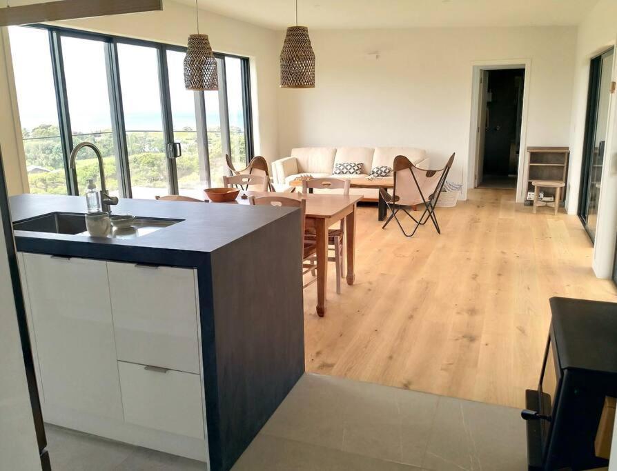 Xspot House - Ocean Views - Short Stroll To The Medlands
